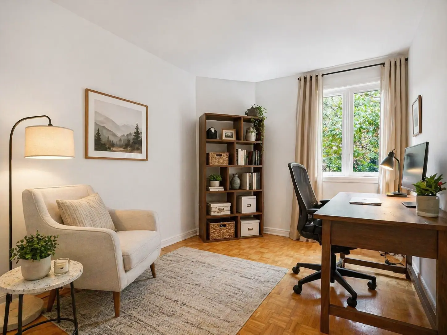 Second bedroom 11x9 ft at 1490 Saint-Jacques Montreal condo