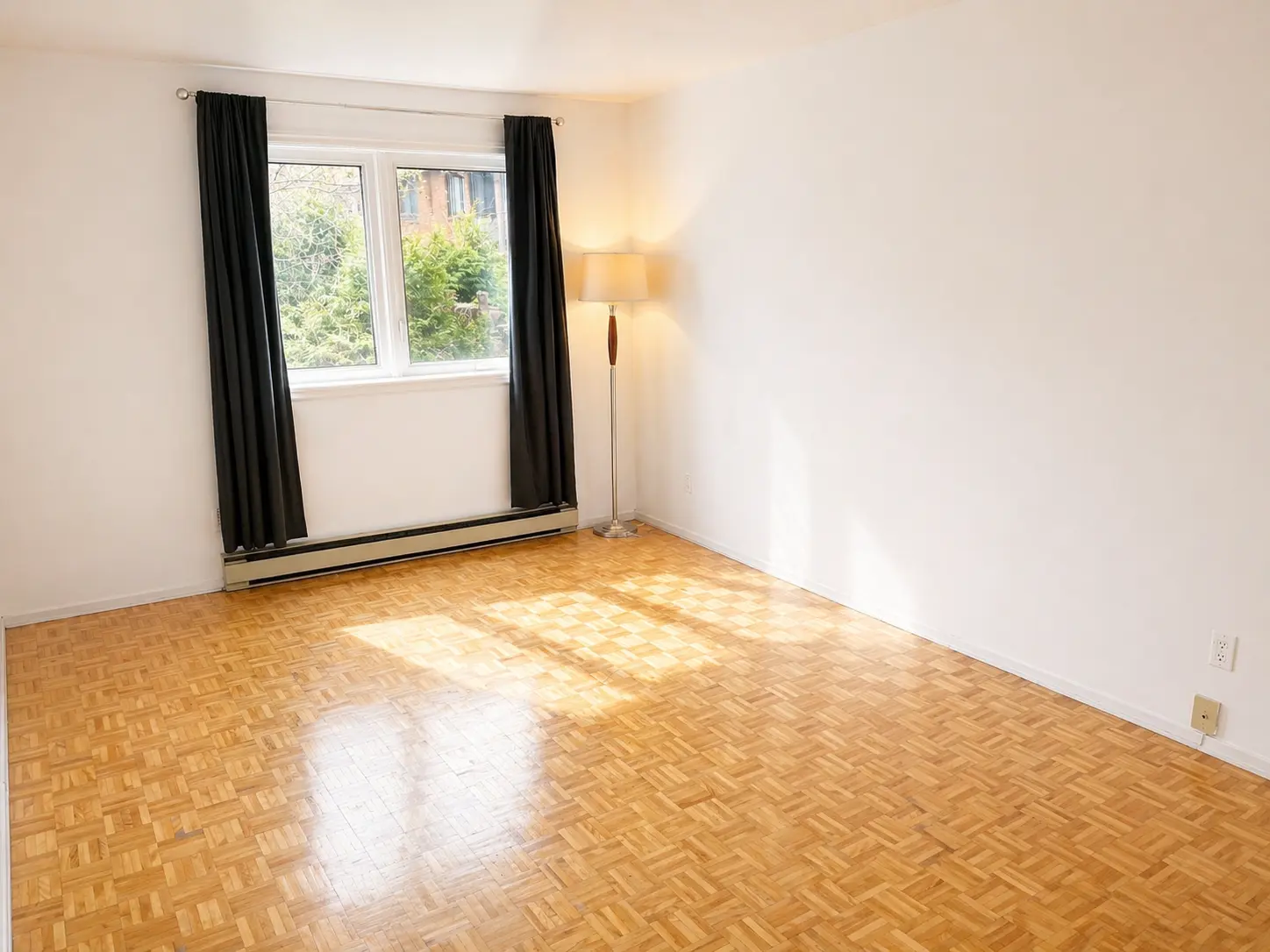 Primary bedroom empty view at 1490 Saint-Jacques Montreal condo